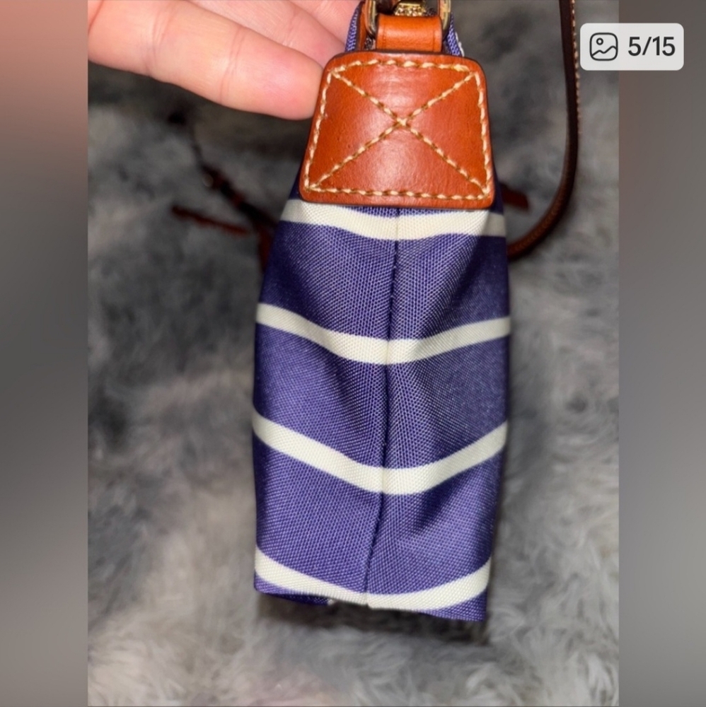 Dooney & Bourke Bluish Purple and White Striped Crossbody W/Adjustable Strap - Picture 5 of 11